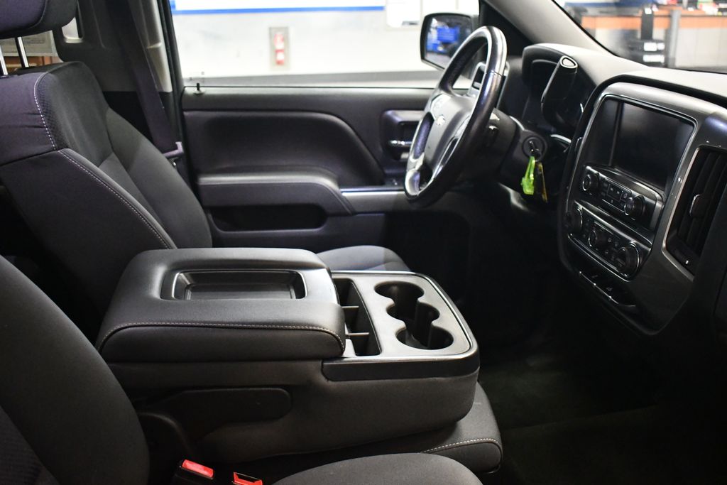 Thumbnail: 2015 Chevrolet Silverado 1500 - 29