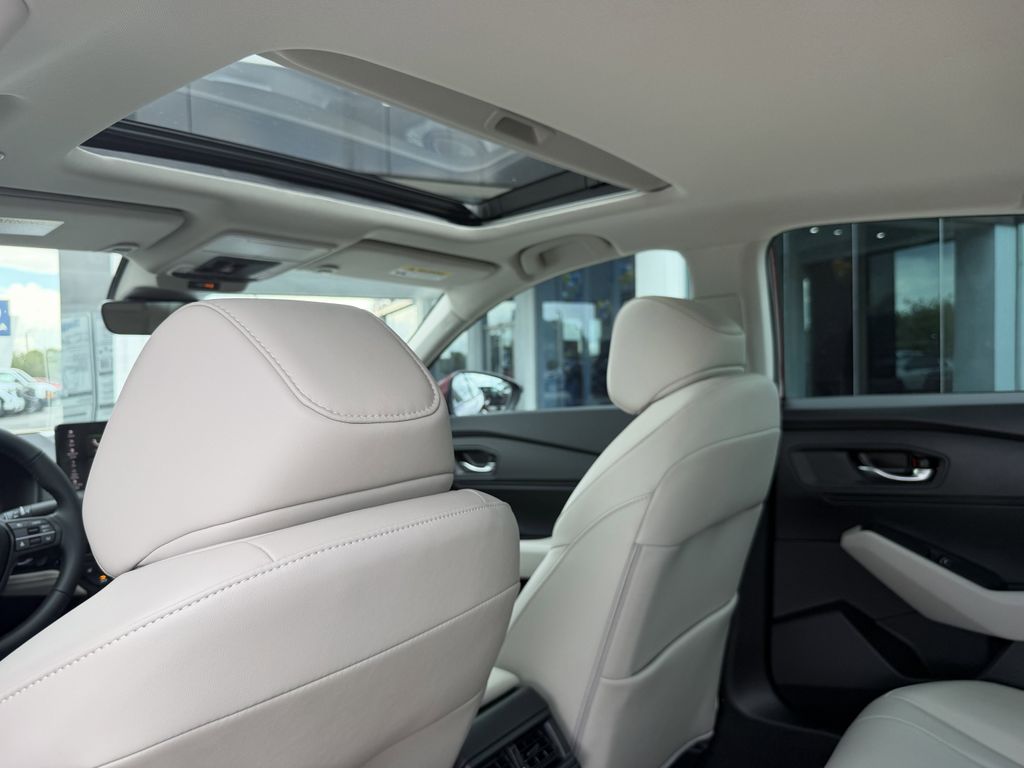 new 2026 Honda Accord Hybrid car, priced at $35,146