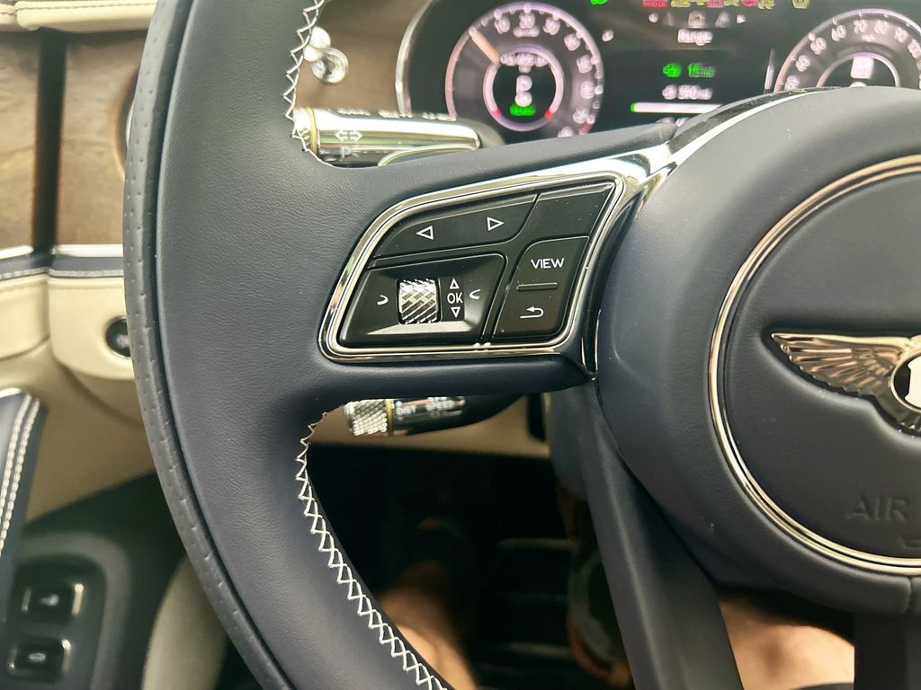 Thumbnail: 2026 Bentley Flying Spur - 11
