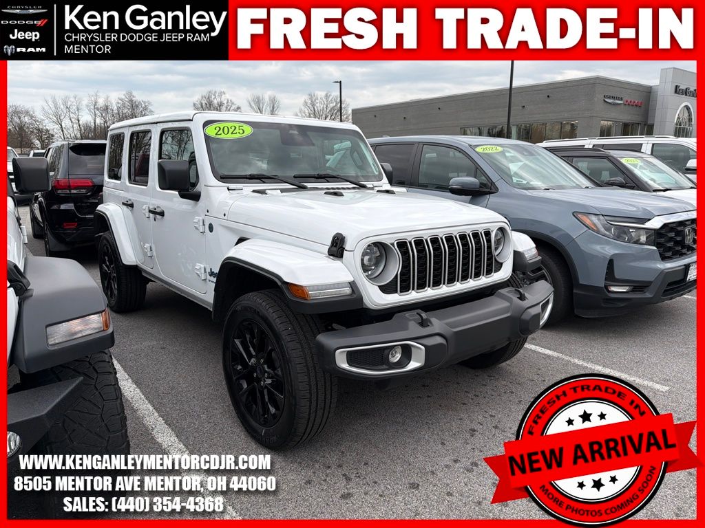 Bright White Clearcoat 2025 Jeep Wrangler 4xe Sahara 4WD SUV / Crossover Four-Wheel Drive 8-Speed Automatic