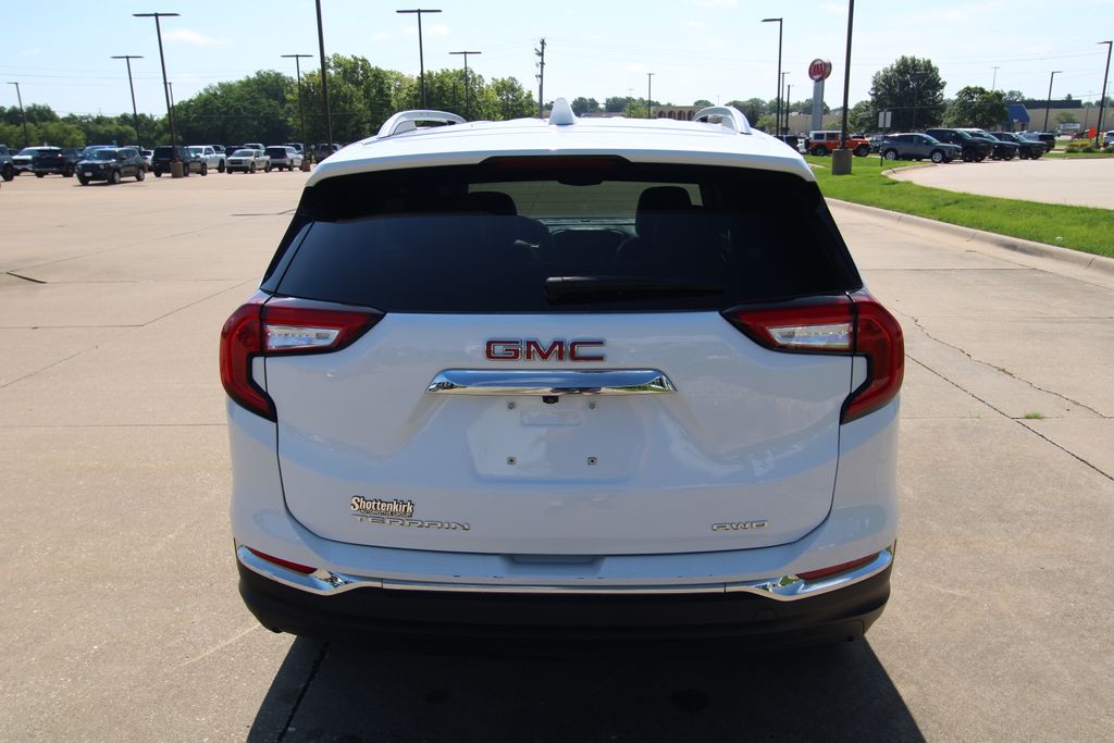 Used 2024 GMC Terrain SUV