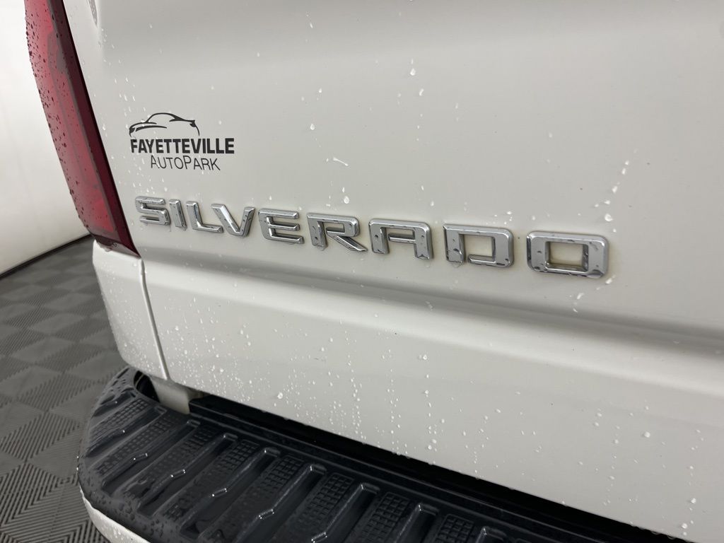 Thumbnail: 2021 Chevrolet Silverado 1500 - 3