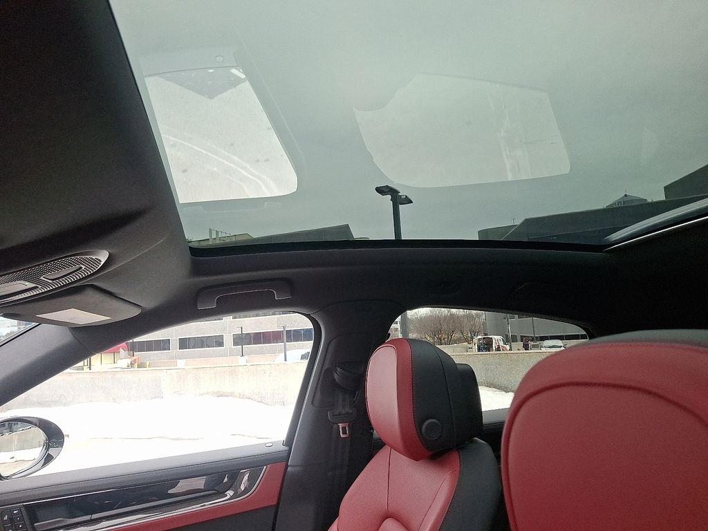 Thumbnail: 2025 Porsche  - 15