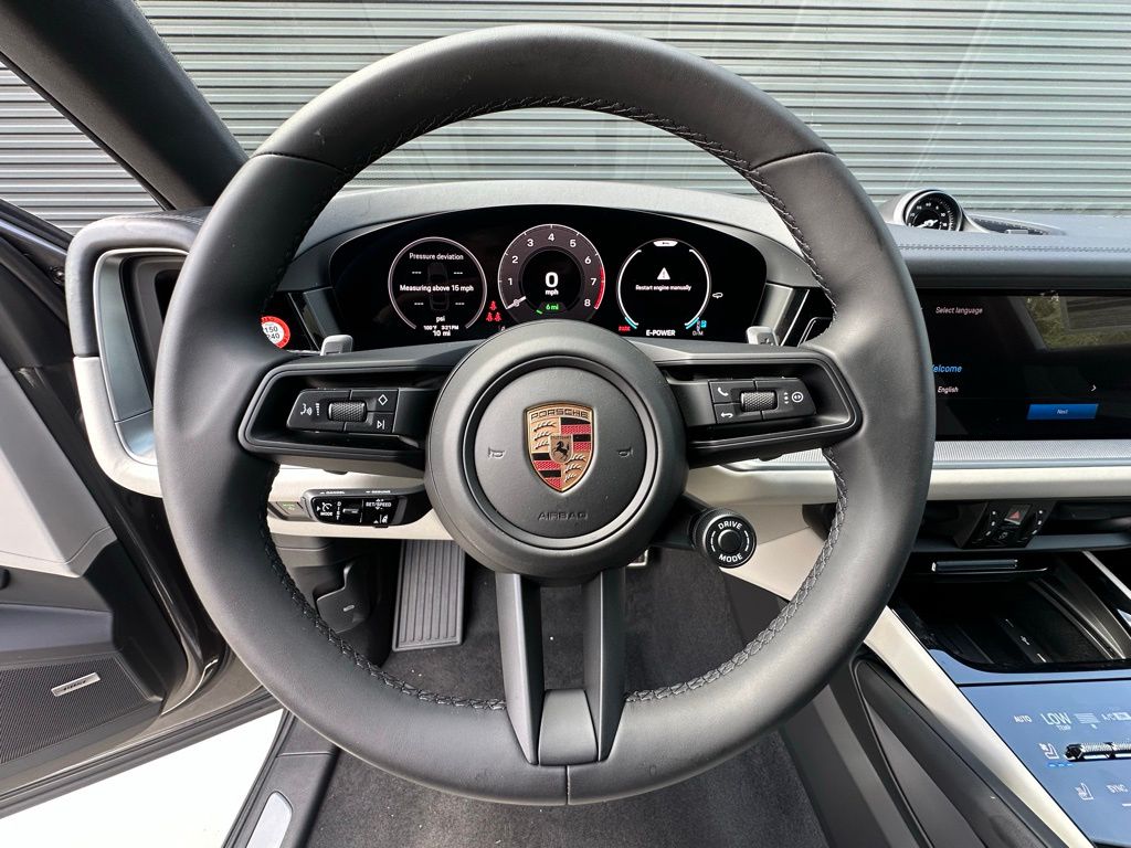 Thumbnail: 2025 Porsche  - 19