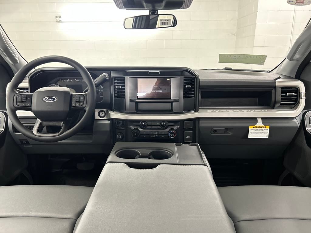 2025 Ford F-250 XL photo 9