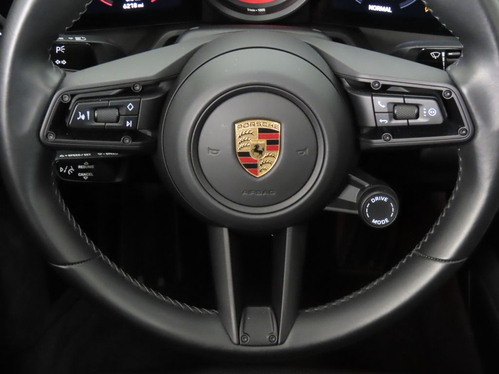 Thumbnail: 2022 Porsche 911 - 19