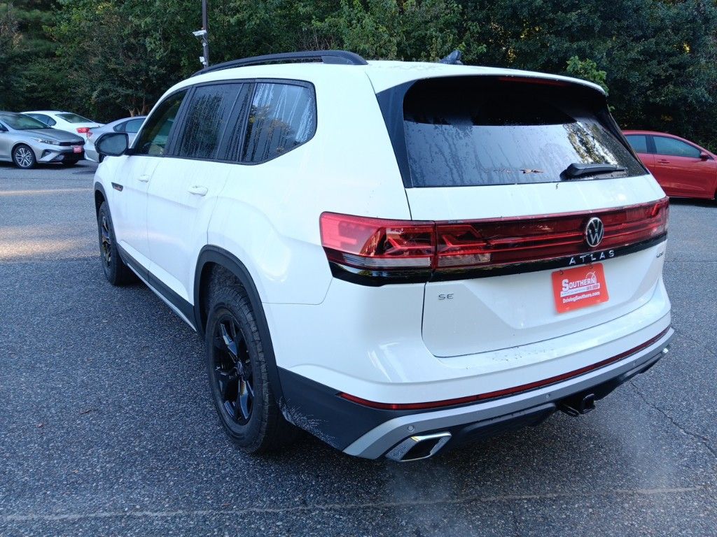 2024 Volkswagen Atlas 2.0T Peak Edition SE w/Technology 3