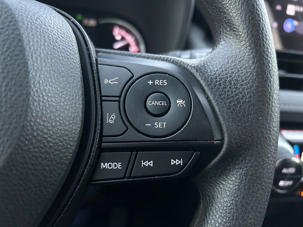 Thumbnail: 2024 Toyota RAV4 - 19
