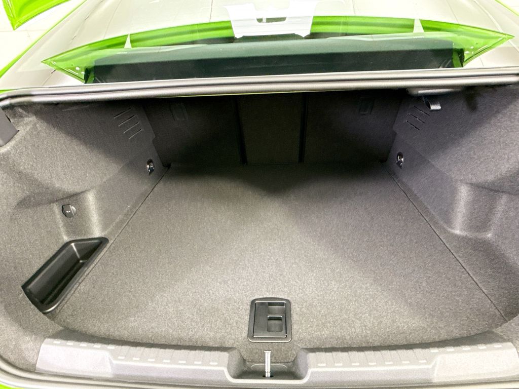 Thumbnail: 2026 Audi RS 3 - 28