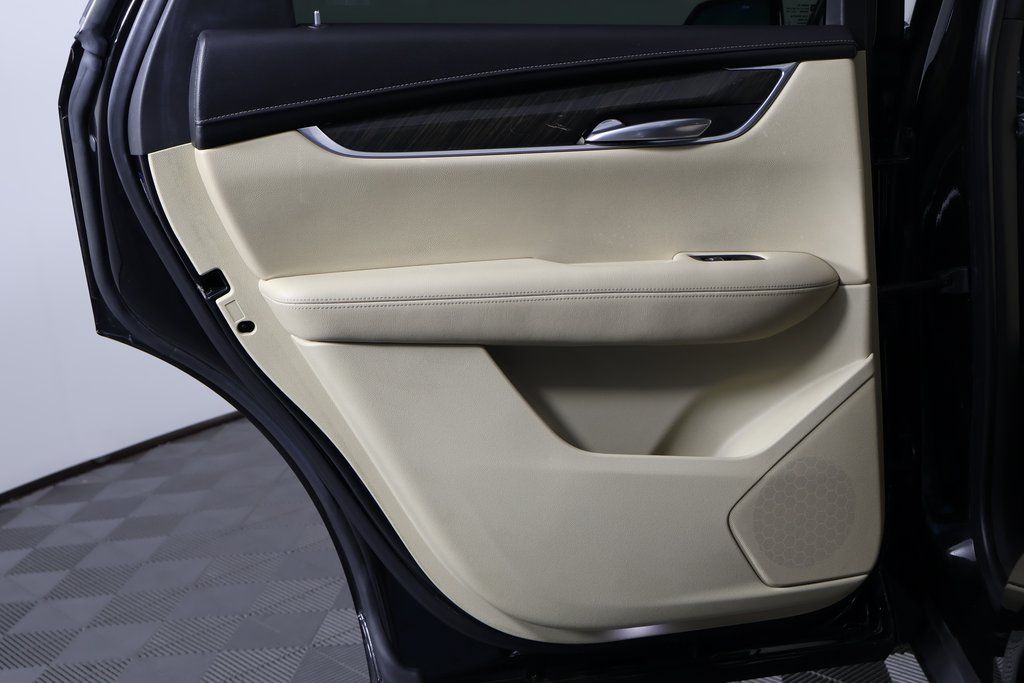 Thumbnail: 2018 Cadillac XT5 - 13