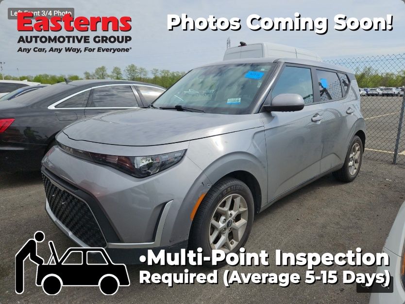 2023 Kia Soul 2.0L LX IVT's photo