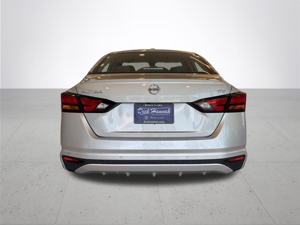 2022 Nissan Altima 2.5 SV