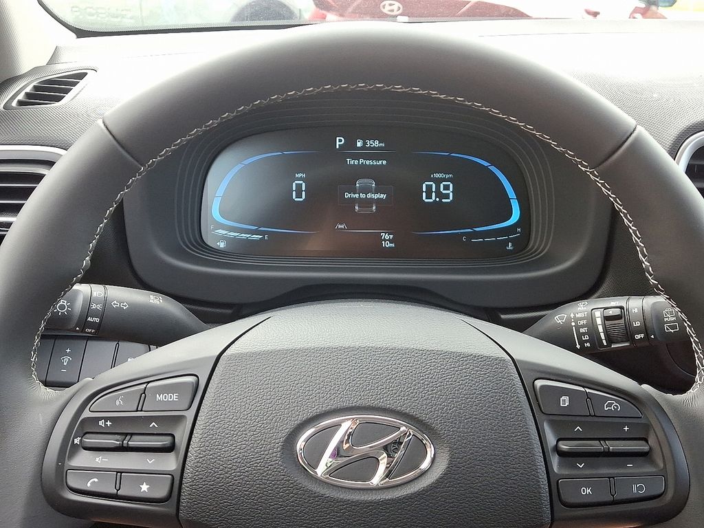 Thumbnail: 2025 Hyundai Venue - 9