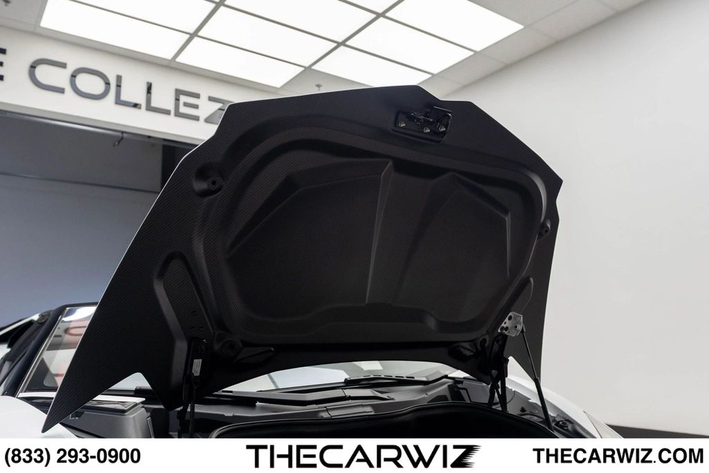 2017 Lamborghini Aventador Base - Photo 93