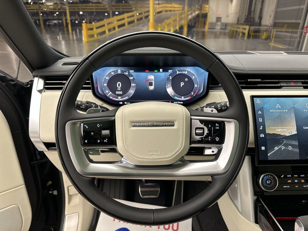 Thumbnail: 2023 Land Rover Range Rover - 22