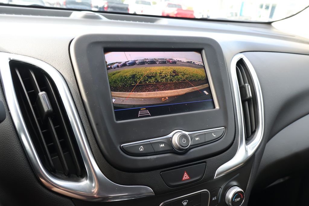 Thumbnail: 2021 Chevrolet Equinox - 24