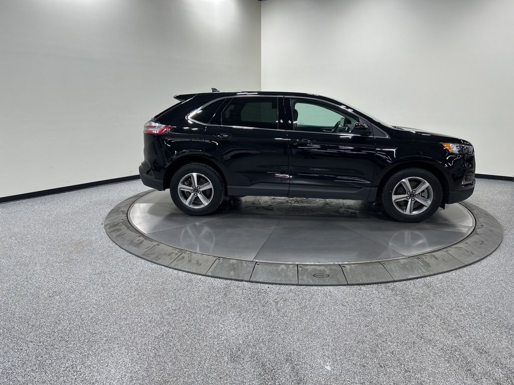 used 2024 Ford Edge car, priced at $26,527