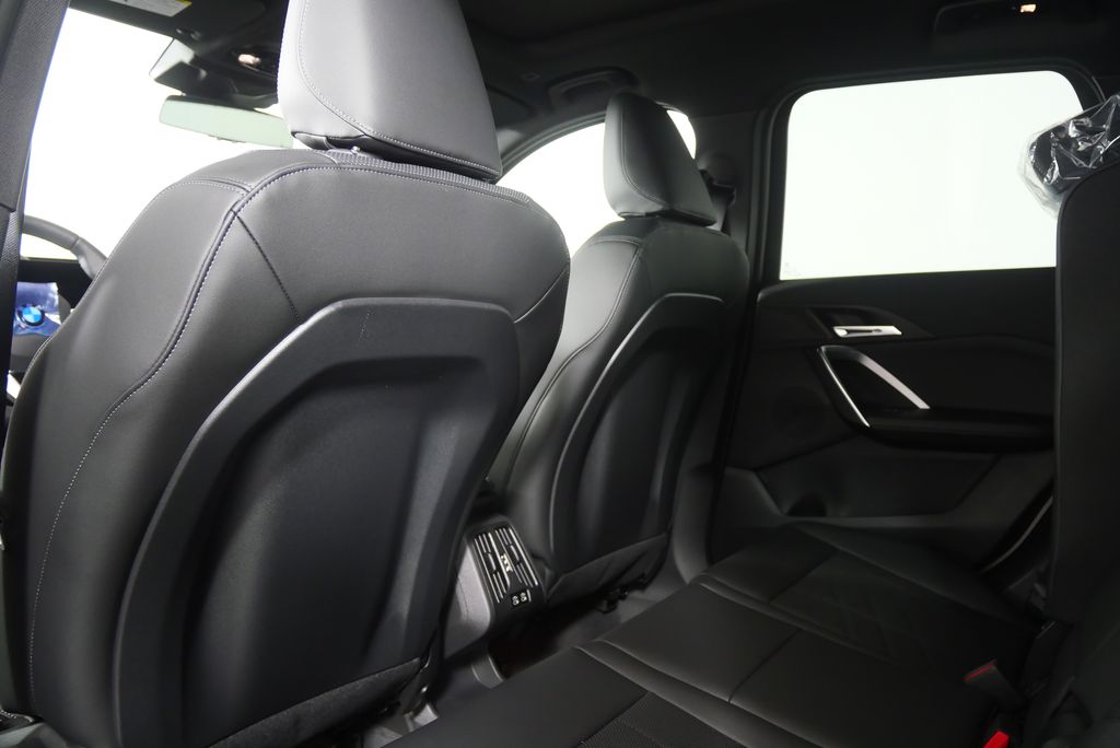 Thumbnail: 2026 BMW X1 - 17