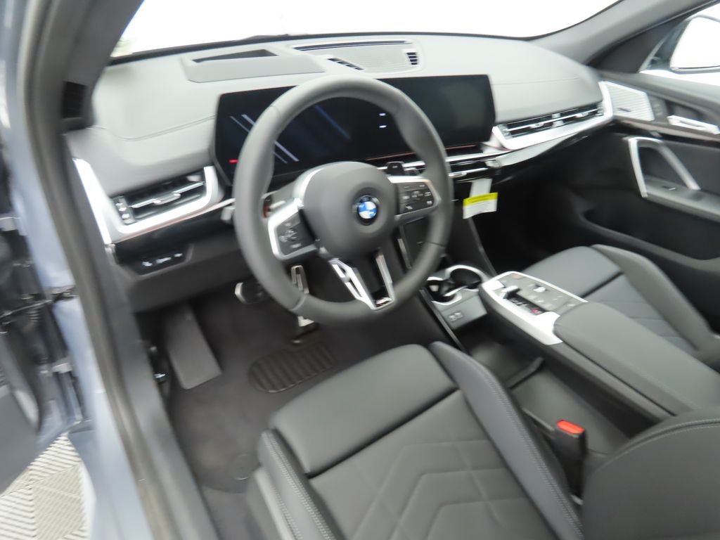 Thumbnail: 2025 BMW X2 - 9
