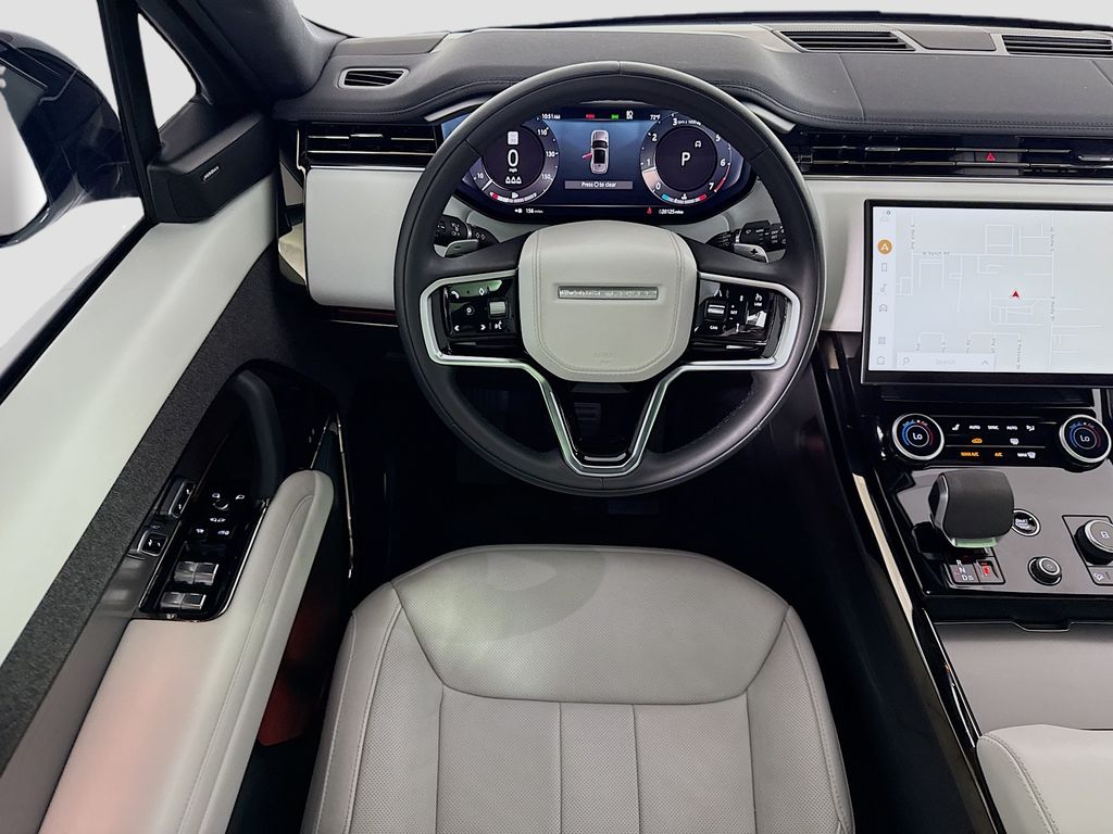 Thumbnail: 2023 Land Rover Range Rover Sport - 10