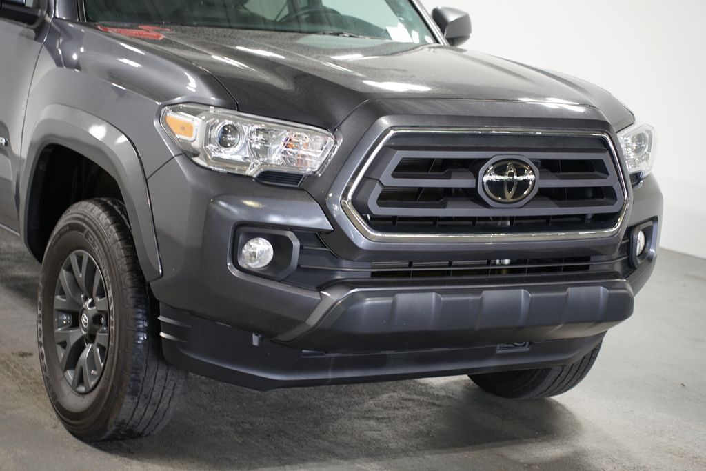 Thumbnail: 2023 Toyota Tacoma - 4