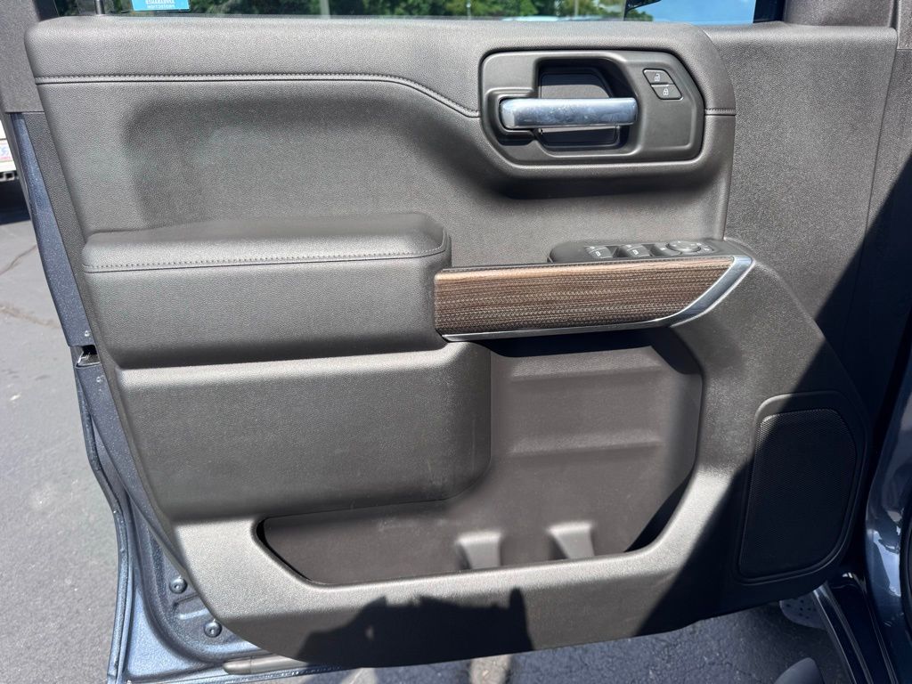 ChevroletSilverado 150025
