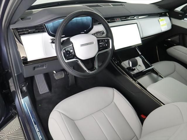 Thumbnail: 2026 Land Rover Range Rover Sport - 9