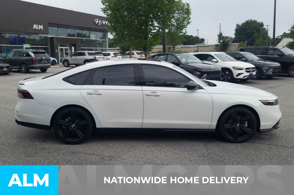 Used 2025 White Honda Sport-L image 4