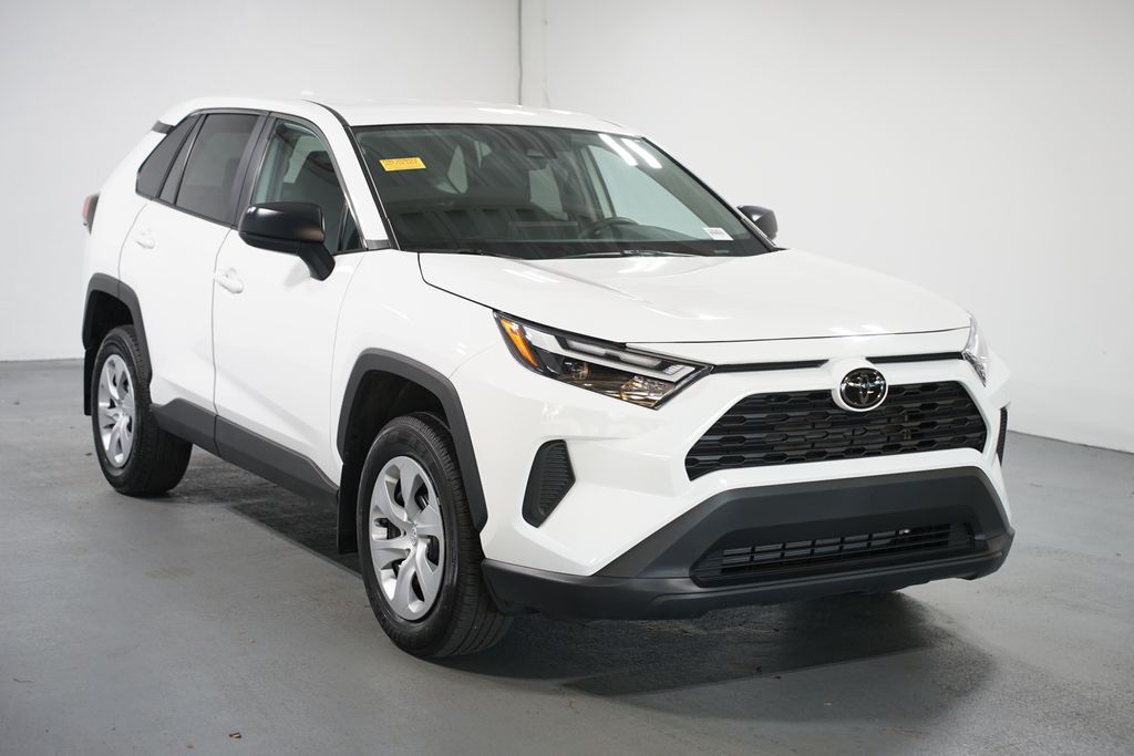 Thumbnail: 2025 Toyota RAV4 - 3