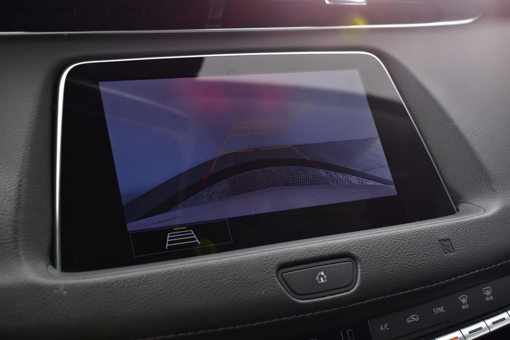Thumbnail: 2020 Cadillac XT4 - 19