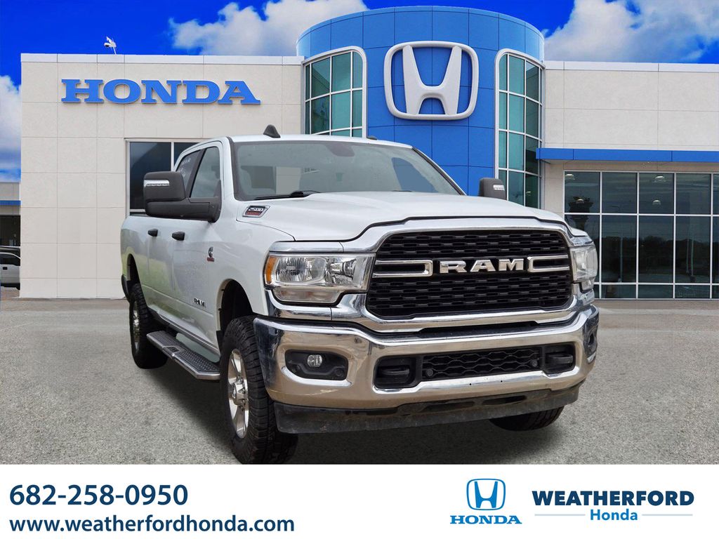 Bright White Clearcoat 2024 RAM 2500 Pickup Truck Four-Wheel Drive 6-Speed Automatic
