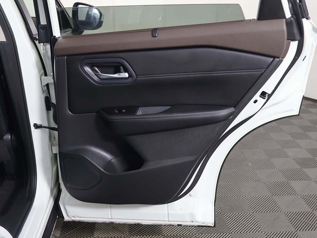 Used 2023 White Nissan SV image 28
