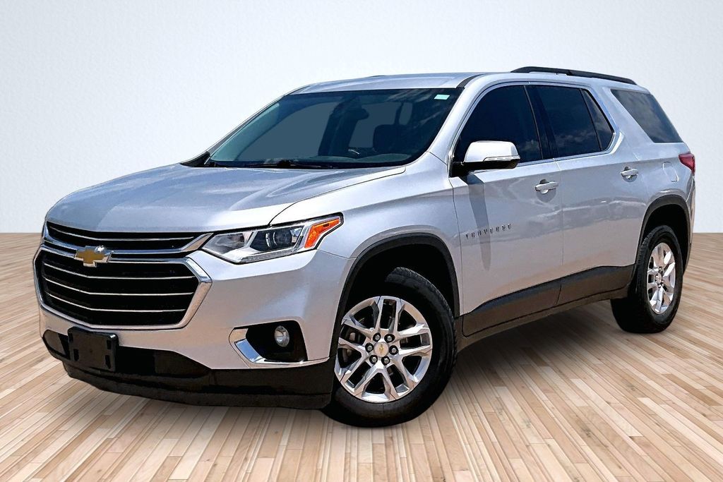 Silver Ice Metallic 2019 Chevrolet Traverse SUV / Crossover Four-Wheel Drive 9-Speed Automatic