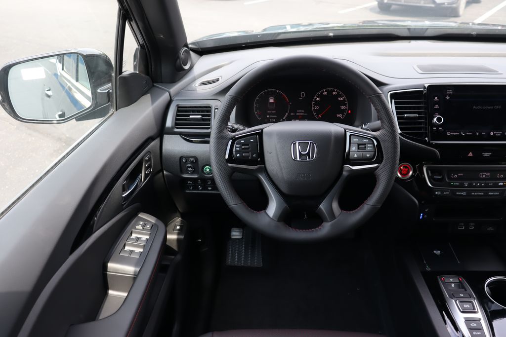 2025 Honda Ridgeline Black Edition 17