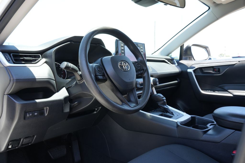 2021 Toyota RAV4 LE White at Baytown Hyundai