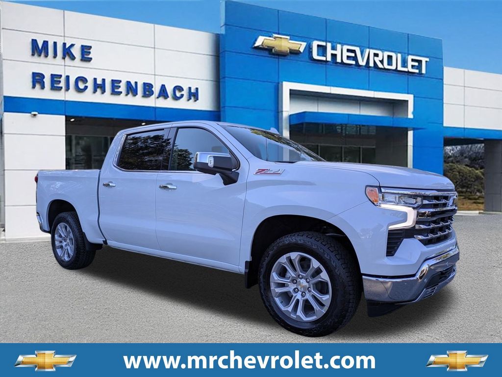 2026 Chevrolet Silverado 1500 LTZ Crew Cab 4WD