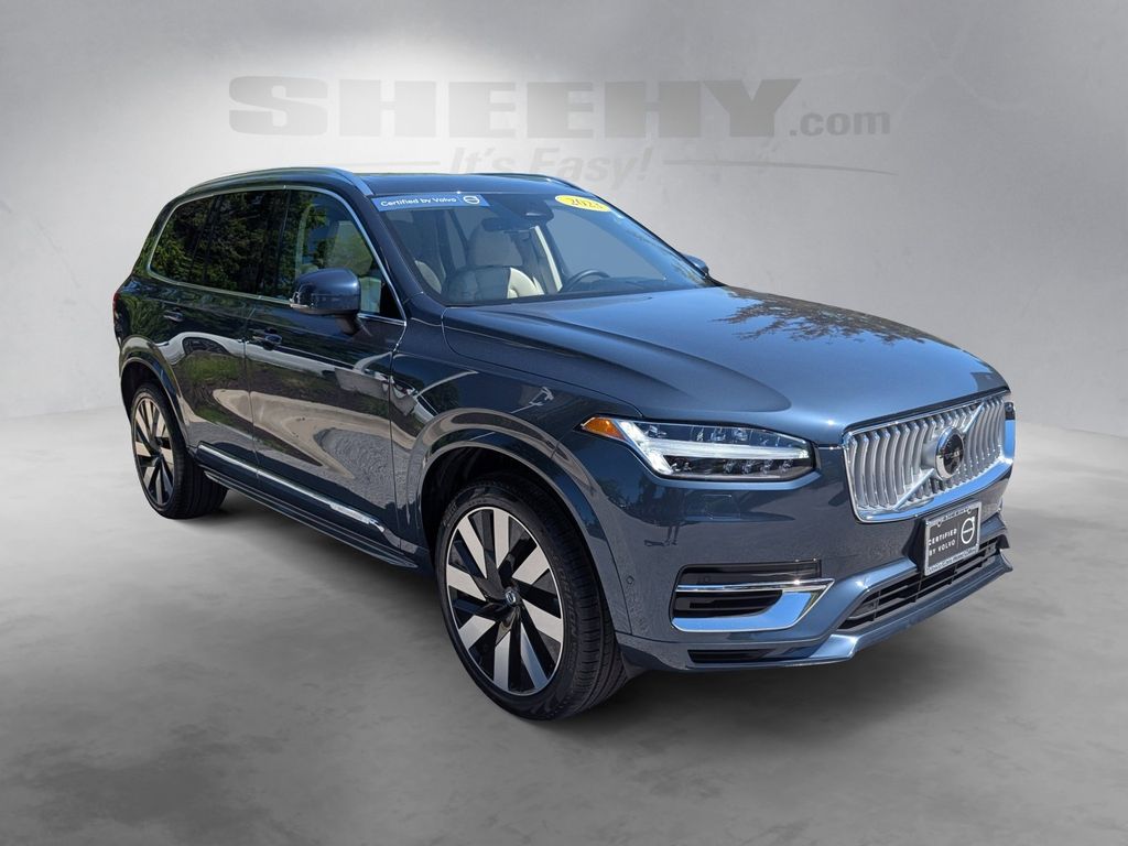 Used 2023 Blue Volvo Ultimate image 2