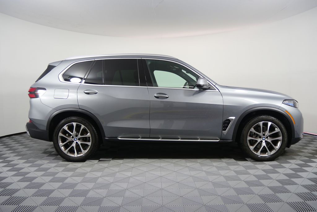 Thumbnail: 2025 BMW X5 - 2