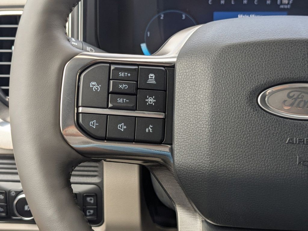 2025 Ford F-250 Platinum