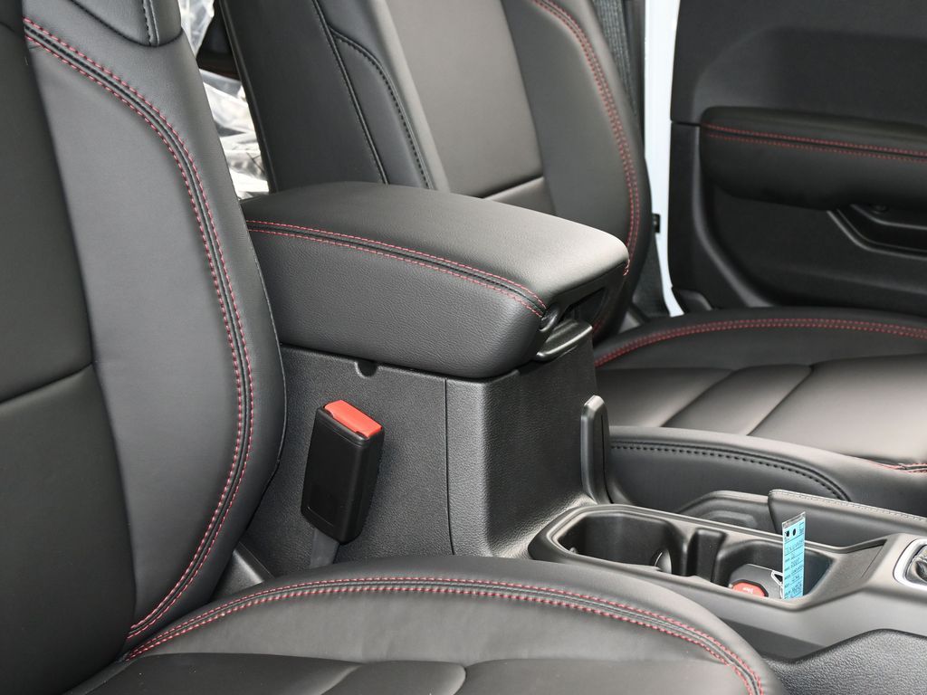 New 2026 Bright White Clearcoat Jeep Rubicon image 40