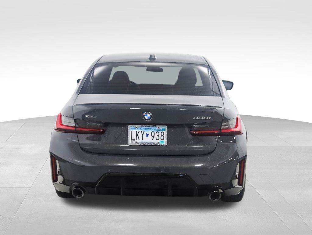 Thumbnail: 2023 BMW 3 Series - 4