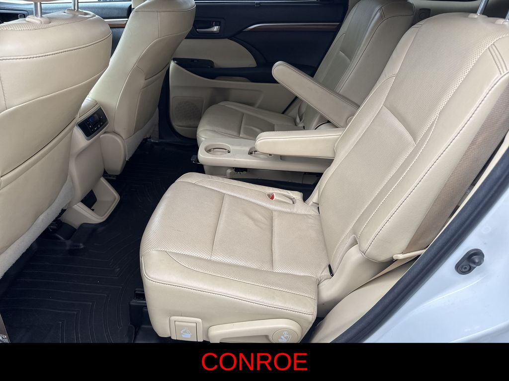 2018 Toyota Highlander Limited White at Classic Chevrolet Galveston