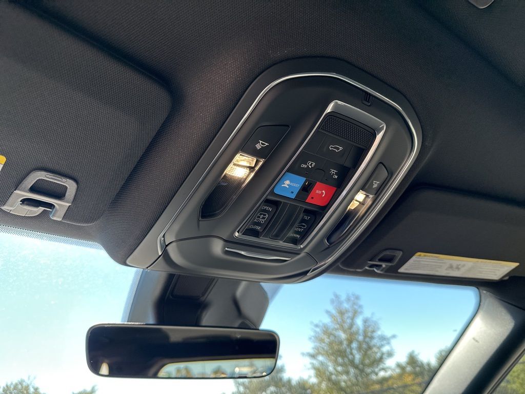 New Car 2025 Jeep Grand Cherokee  Laredo X For Sale Under $40,000 In Austin, Texas