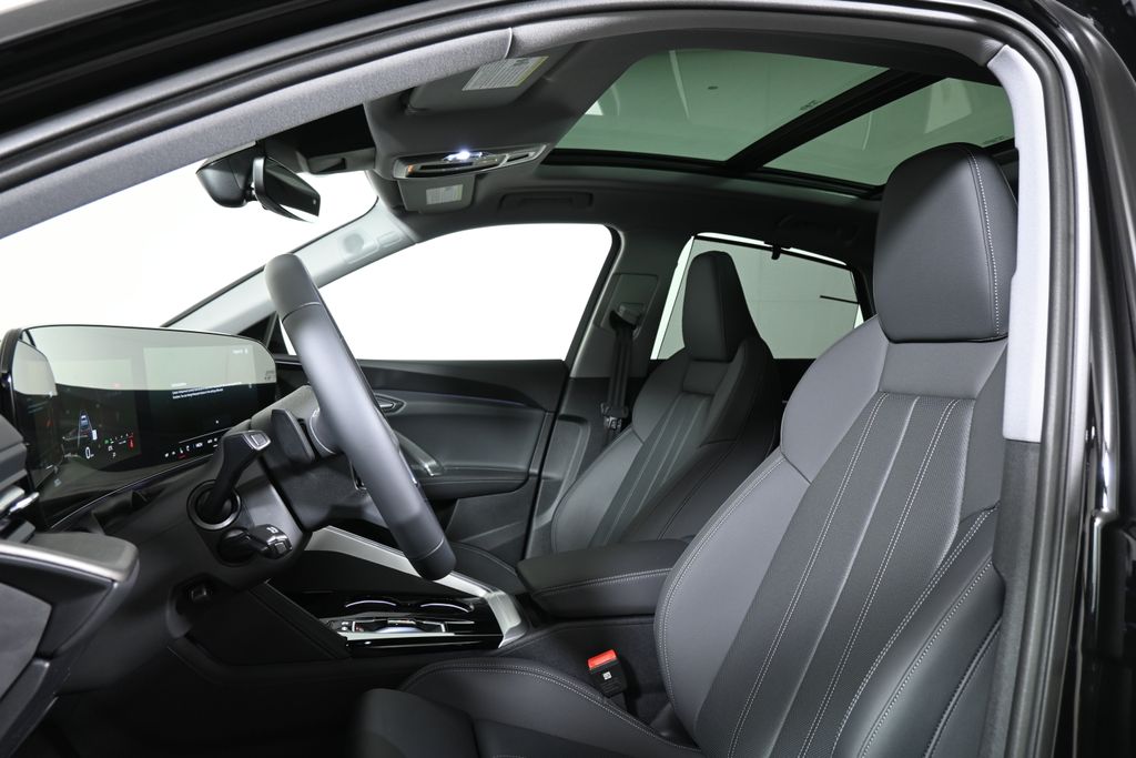 Thumbnail: 2025 Audi Q5 - 13