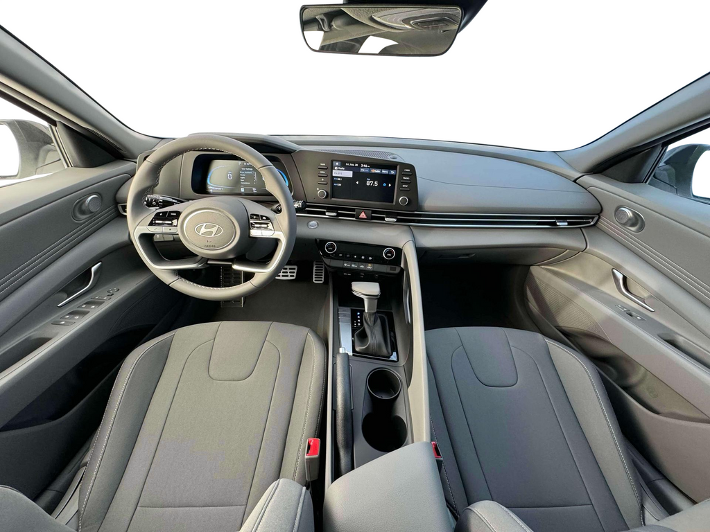 2025 Hyundai Elantra Sport 13