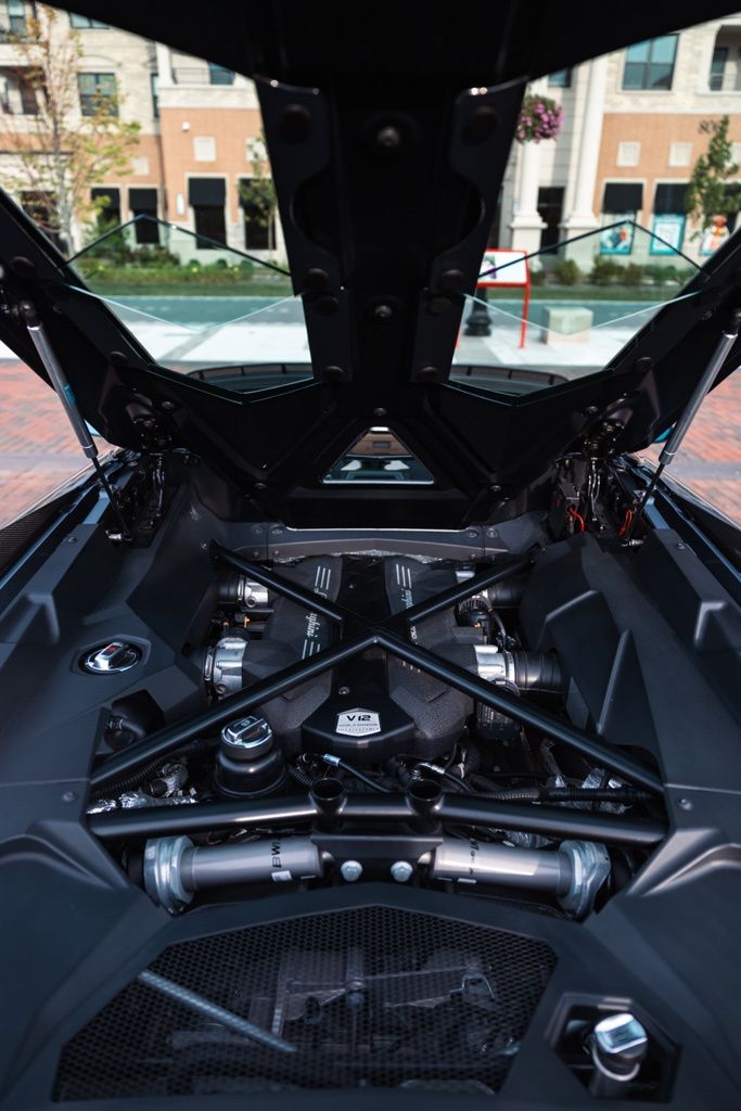 Thumbnail: 2019 Lamborghini Aventador - 28