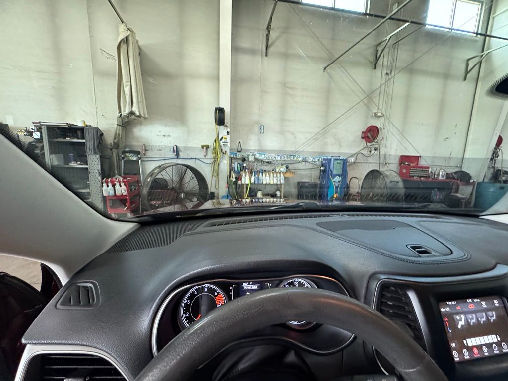 Used 2019 Jeep Cherokee SUV