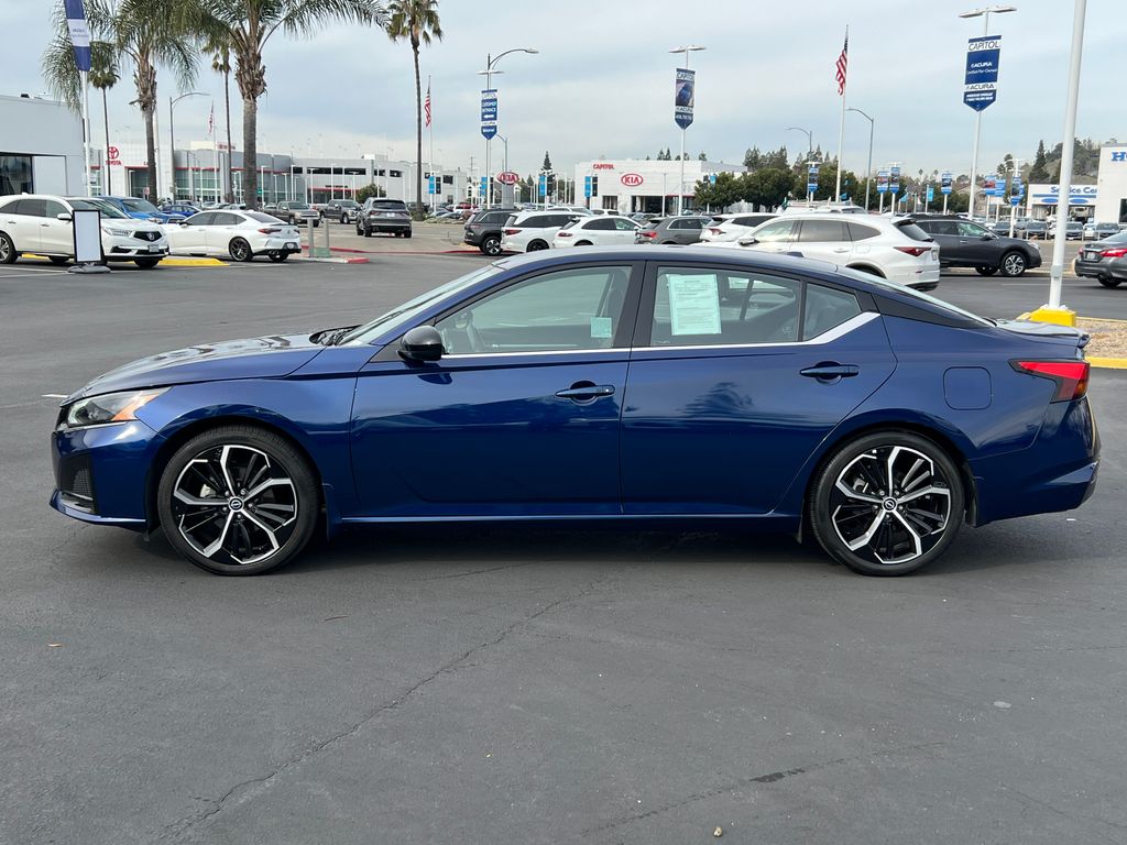 Thumbnail: 2023 Nissan Altima - 7