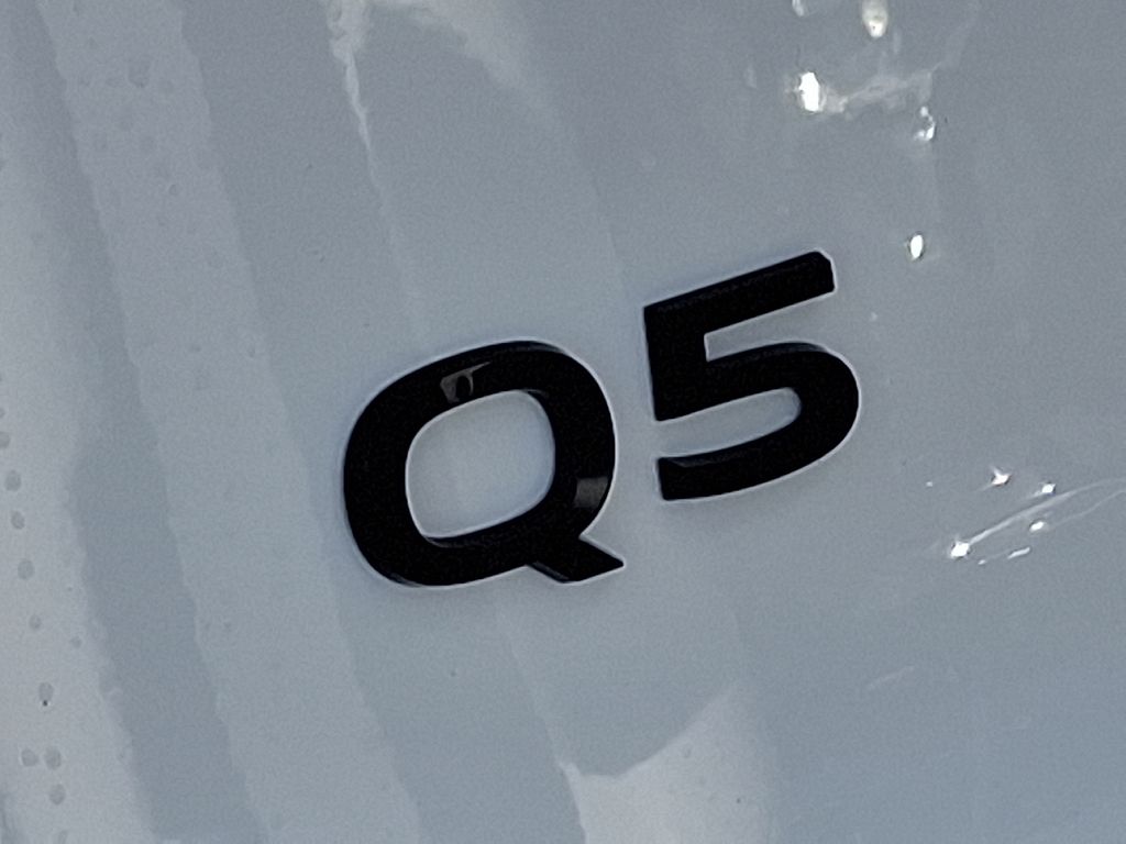 Thumbnail: 2025 Audi Q5 - 20