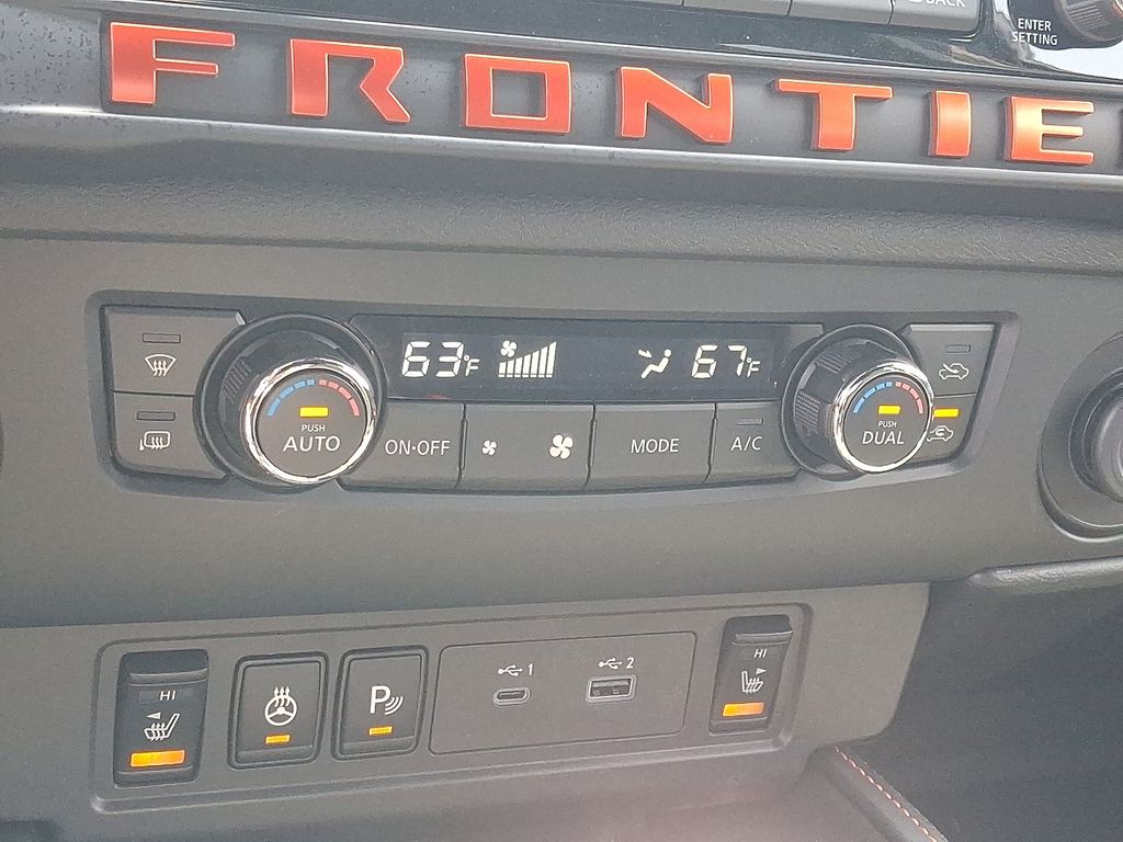 2026 Nissan Frontier — photo 10